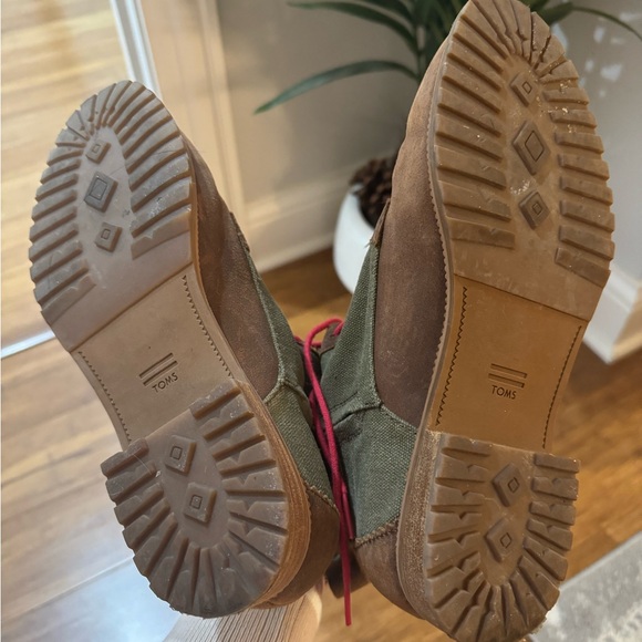 Tom’s Rustic Boot - Picture 6 of 7